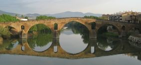 Puente la Reina (Brücke der Königin)